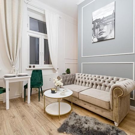 Niron Apartament Dom Z Papieru Sztokholm ピワ エクステリア 写真