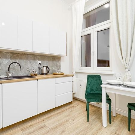 Niron Apartament Dom Z Papieru Sztokholm ピワ エクステリア 写真