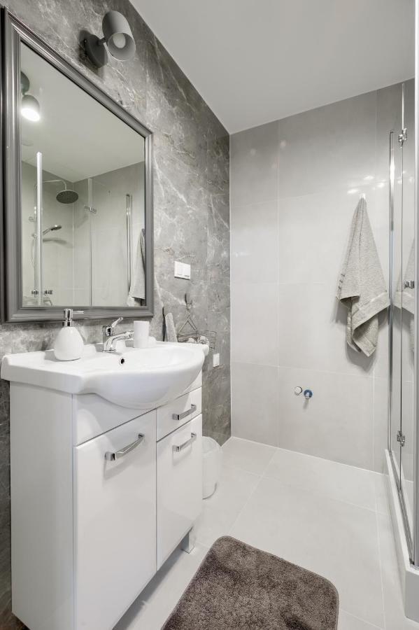 Niron Apartament Dom Z Papieru Sztokholm ピワ エクステリア 写真